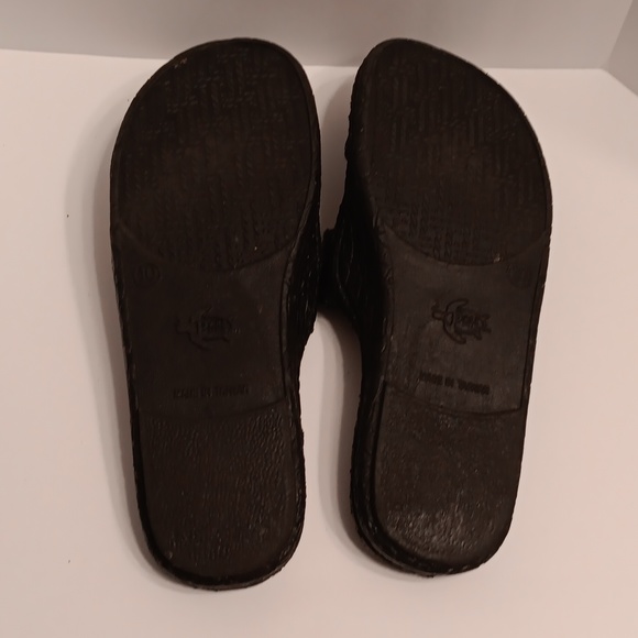 Pali Hawaii Black Sandals - Picture 3 of 4